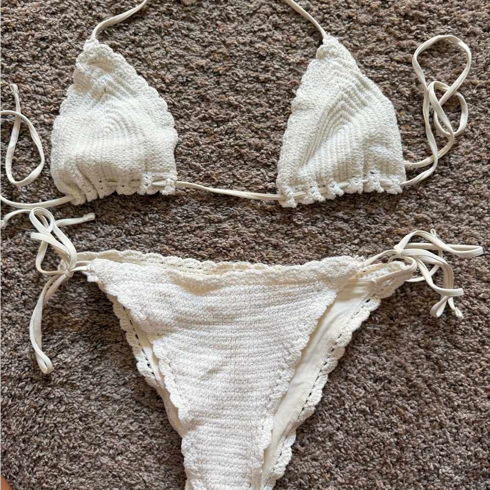 Aerie bikini size small white great condition